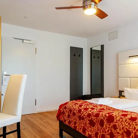 科鲁兹博登湖酒店 乌尔丁根-米尔霍芬