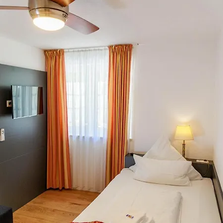 Bodensee-hotel Kreuz 3*