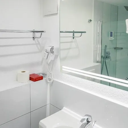 科鲁兹博登湖酒店 酒店