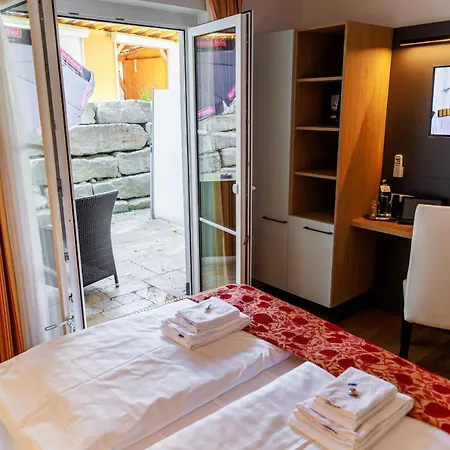 科鲁兹博登湖酒店 酒店 乌尔丁根-米尔霍芬