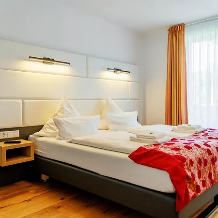 科鲁兹博登湖酒店 3* 乌尔丁根-米尔霍芬