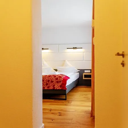 Bodensee-hotel Kreuz 3*