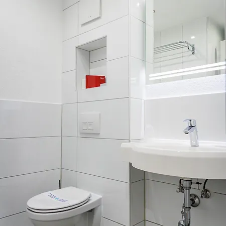 酒店 科鲁兹博登湖酒店 3*