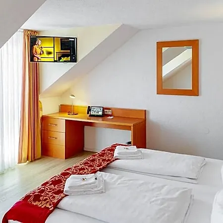Bodensee-hotel Kreuz 3*