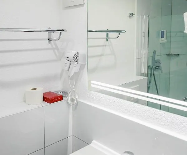 科鲁兹博登湖酒店 酒店