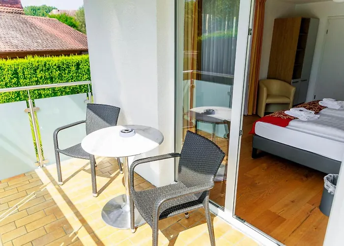 科鲁兹博登湖酒店 酒店