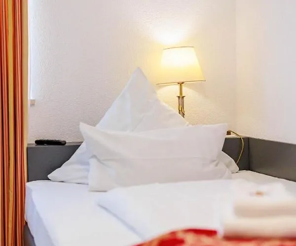 科鲁兹博登湖酒店 乌尔丁根-米尔霍芬