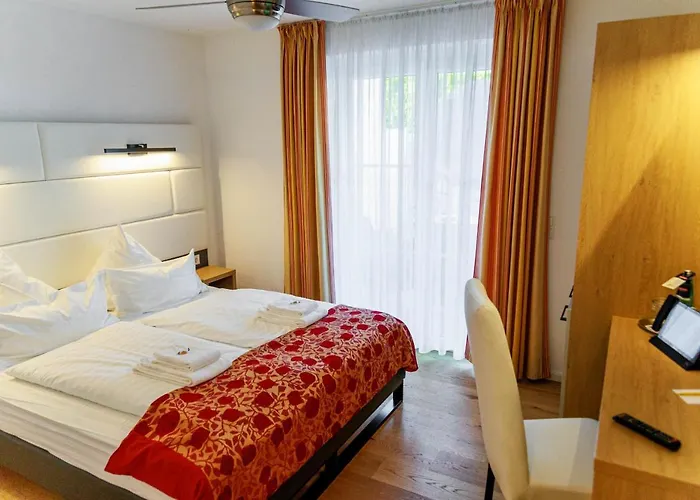 科鲁兹博登湖酒店 酒店