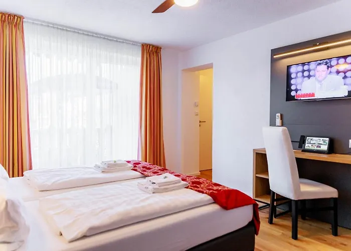 酒店 科鲁兹博登湖酒店 3*