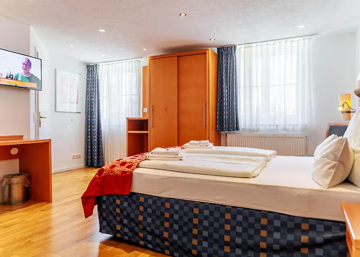 科鲁兹博登湖酒店 3* 乌尔丁根-米尔霍芬